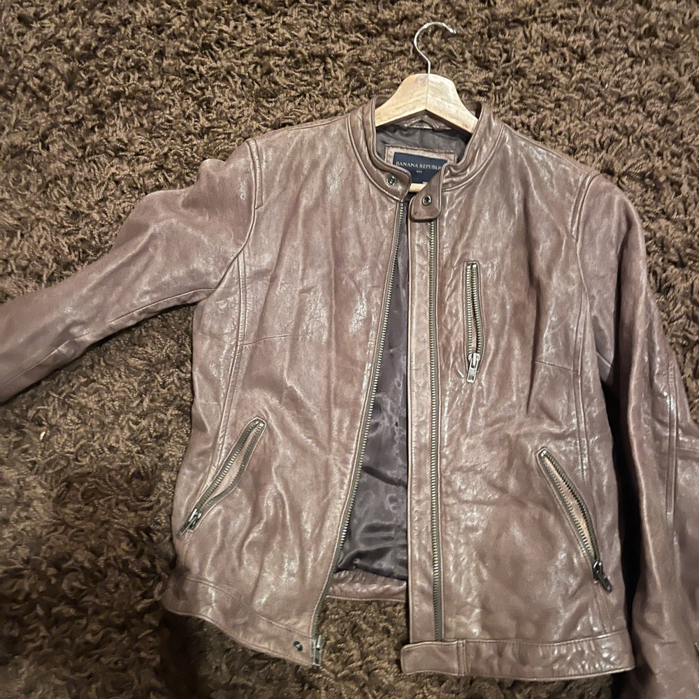 Leather Banana Republic bomber jacket. Perfect condition